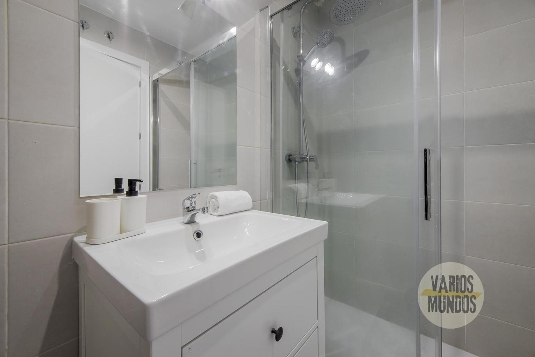 Cool Apt Para 9Pax En Plena Plaza De Chueca Madrid Bagian luar foto